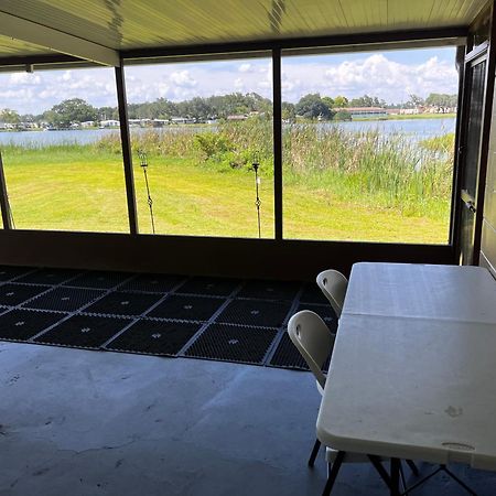 לייקלנד Lakeside Retreat - 3 Bedroom, 2 Bathroom House By The Lake מראה חיצוני תמונה