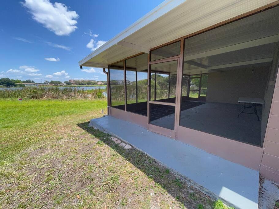 לייקלנד Lakeside Retreat - 3 Bedroom, 2 Bathroom House By The Lake מראה חיצוני תמונה