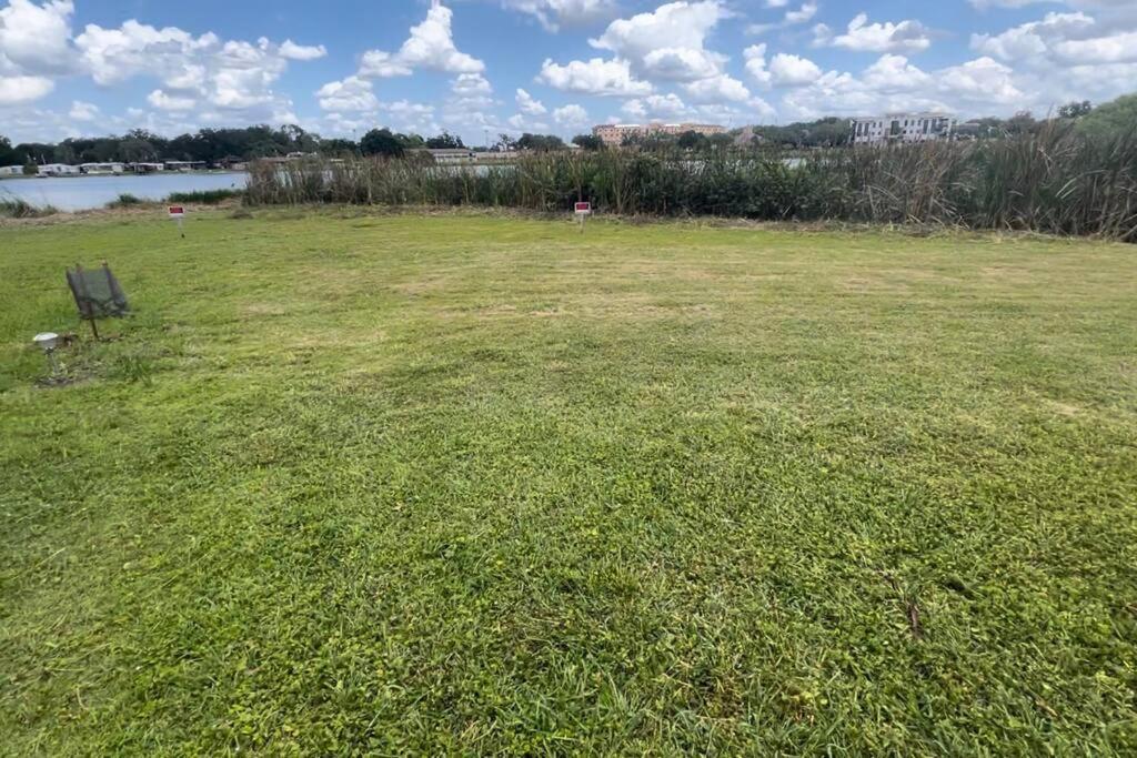 לייקלנד Lakeside Retreat - 3 Bedroom, 2 Bathroom House By The Lake מראה חיצוני תמונה