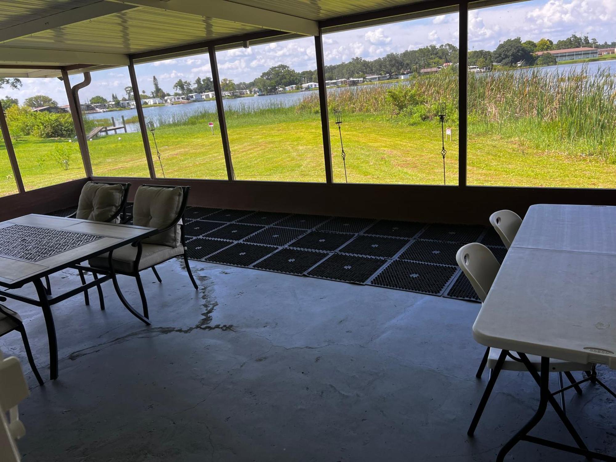 לייקלנד Lakeside Retreat - 3 Bedroom, 2 Bathroom House By The Lake מראה חיצוני תמונה